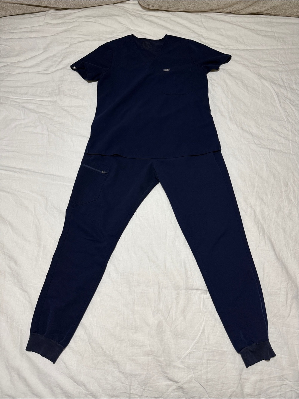 Figs Navy Set, Zamora Jogger Pants (LT), Caterina Top (L)